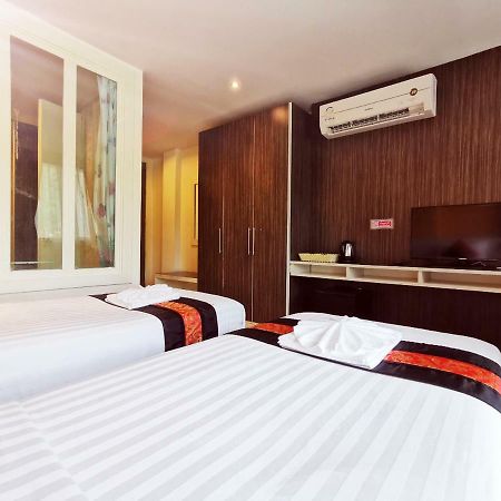 Paksaa Boutique Hotel Patong Bagian luar foto