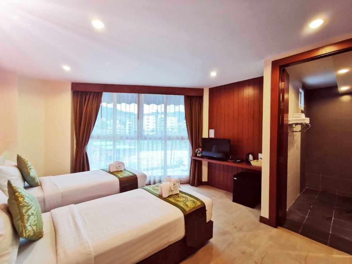 Paksaa Boutique Hotel Patong Bagian luar foto