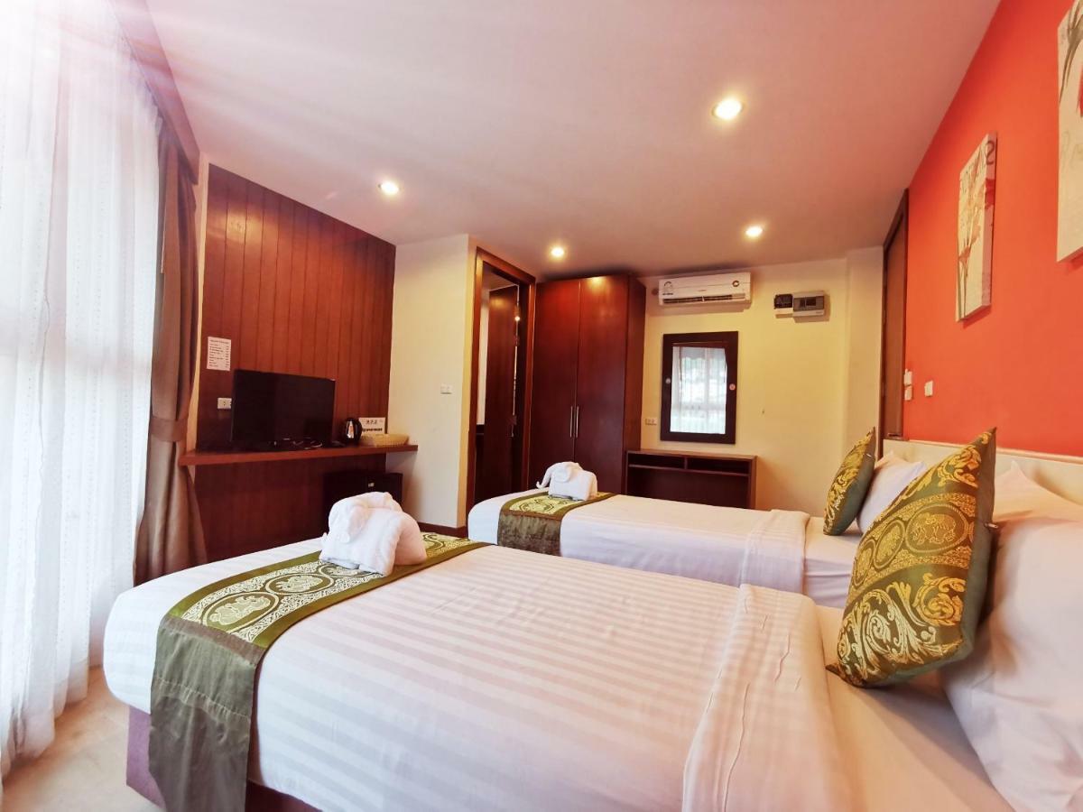 Paksaa Boutique Hotel Patong Bagian luar foto