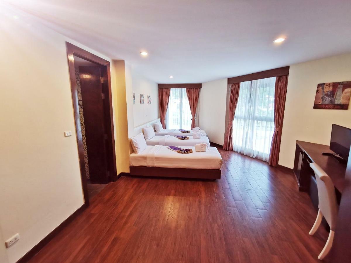 Paksaa Boutique Hotel Patong Bagian luar foto