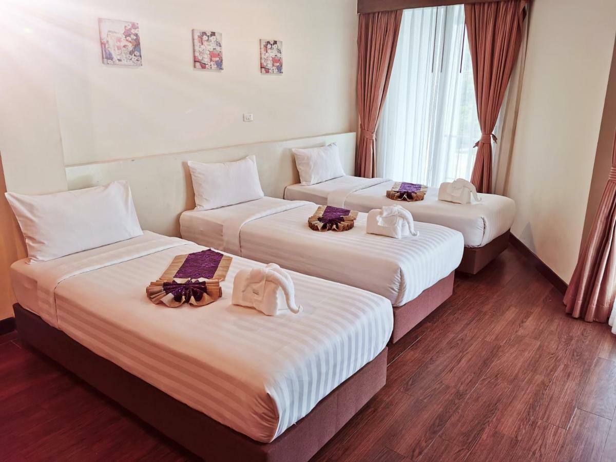 Paksaa Boutique Hotel Patong Bagian luar foto