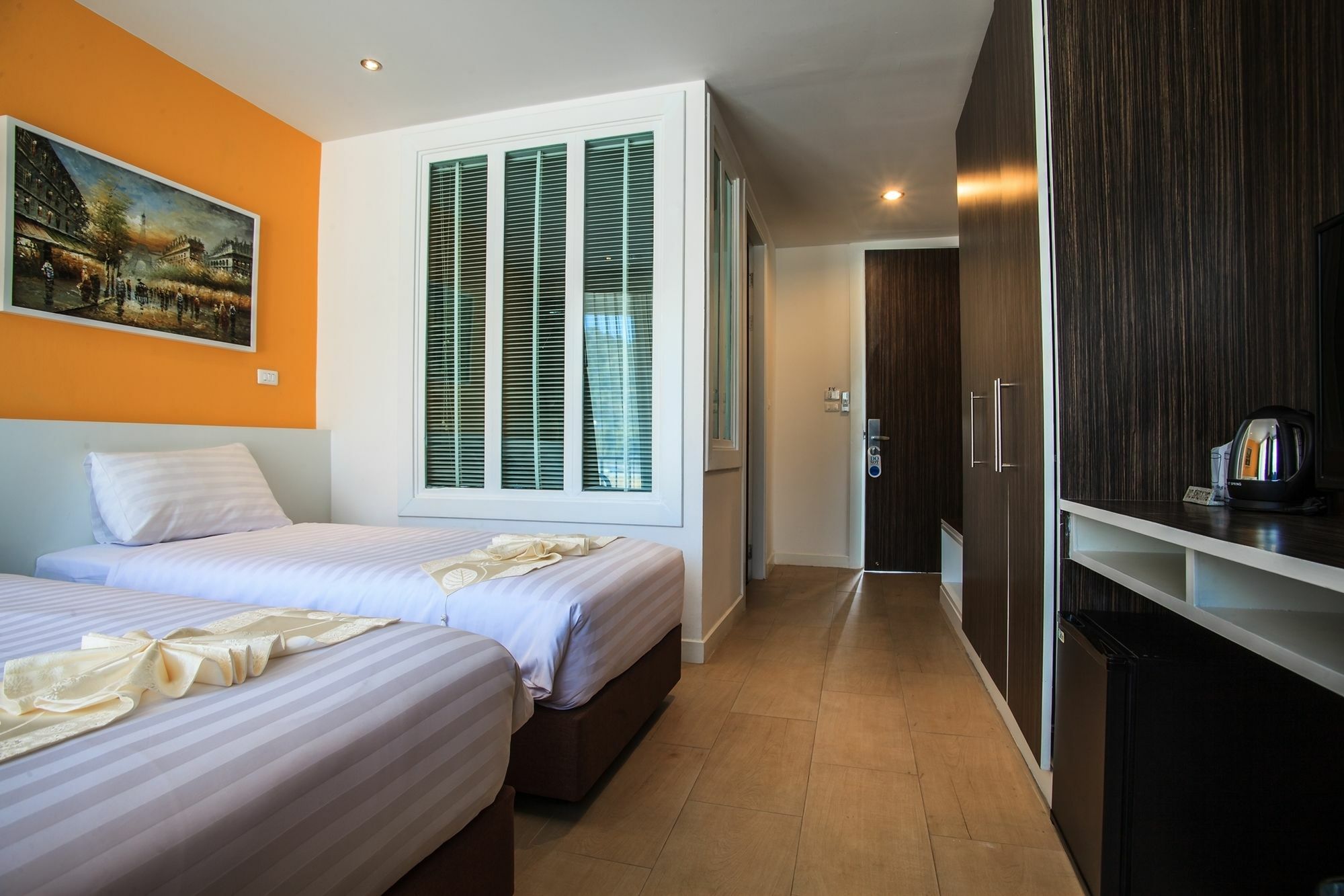 Paksaa Boutique Hotel Patong Bagian luar foto